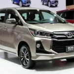 Toyota Innova Hycross—₹17,999 EMI में 23KM/L माइलेज और हाईब्रिड टेक्नोलॉजी